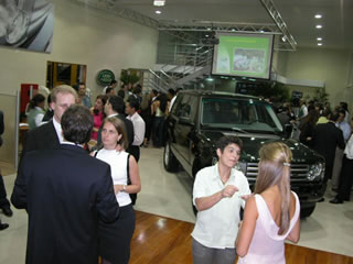 Coquetel de inauguração da concessionária Calmac Land Rover
